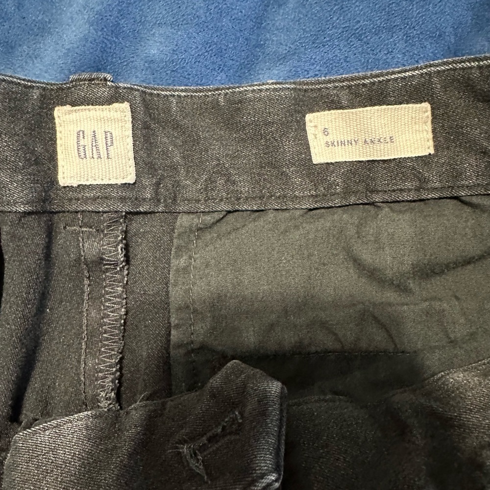 GAP Charcoal Skinny Fit pants
